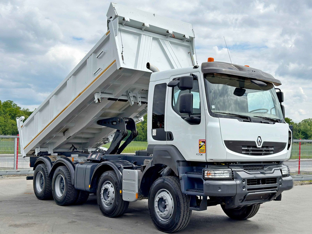 Renault KERAX 430 DXI * KIPPER 6,00 m / 8x4 * TOP - Tipper, Crane truck: picture 3 Renault KERAX 430 DXI * KIPPER 6,00 m / 8x4 * TOP - Tipper, Crane truck: picture 3