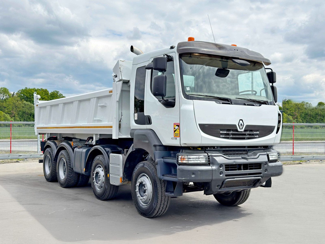 Renault KERAX 430 DXI * KIPPER 6,00 m / 8x4 * TOP - Tipper, Crane truck: picture 1 Renault KERAX 430 DXI * KIPPER 6,00 m / 8x4 * TOP - Tipper, Crane truck: picture 1