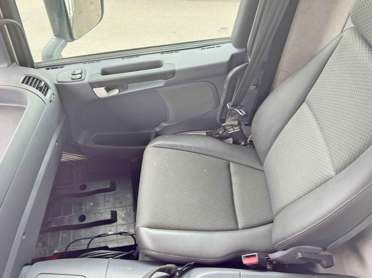 Crane truck, Dropside/ Flatbed truck Scania P 410*PLATFORM 7,00m*HIAB 244 E-5 HIPRO+FUNK/8x4 Scania P 410*PRITSCHE 7,00m*HIAB 244 E-5 HIPRO+FUNK/8x4: picture 10 Crane truck, Dropside/ Flatbed truck Scania P 410*PLATFORM 7,00m*HIAB 244 E-5 HIPRO+FUNK/8x4 Scania P 410*PRITSCHE 7,00m*HIAB 244 E-5 HIPRO+FUNK/8x4: picture 10