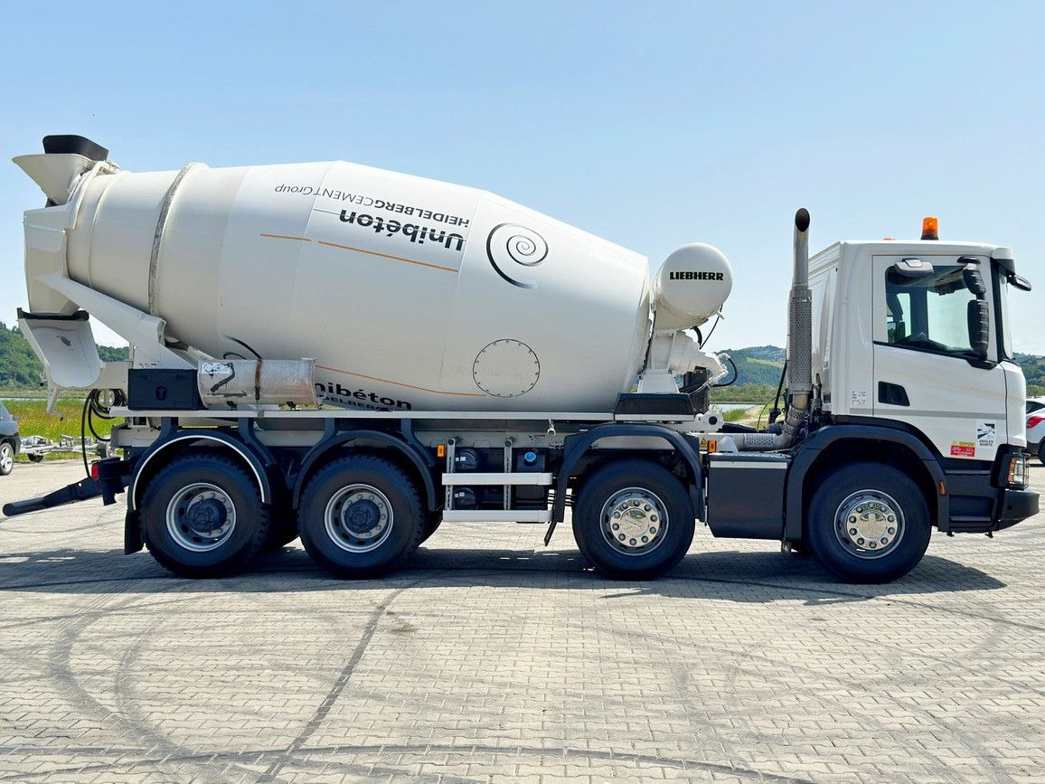 Scania P 410 XT * Betonmischer * 8x4 * TOPZUSTAND - Concrete mixer truck: picture 3 Scania P 410 XT * Betonmischer * 8x4 * TOPZUSTAND - Concrete mixer truck: picture 3