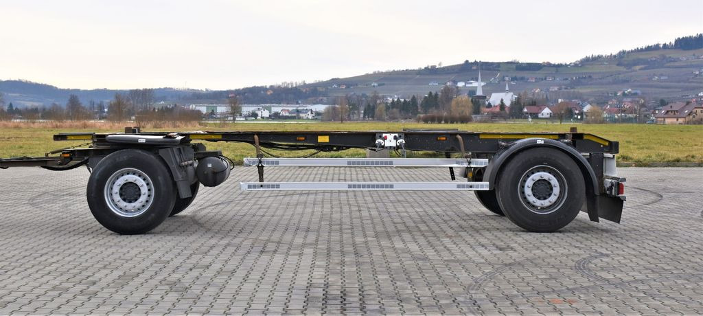 Schmitz Cargobull Anhänger 6,90m * TOPZUSTAND ! Schmitz Cargobull Anhänger 6,90m * TOPZUSTAND ! - Chassis trailer: picture 4 Schmitz Cargobull Anhänger 6,90m * TOPZUSTAND ! Schmitz Cargobull Anhänger 6,90m * TOPZUSTAND ! - Chassis trailer: picture 4