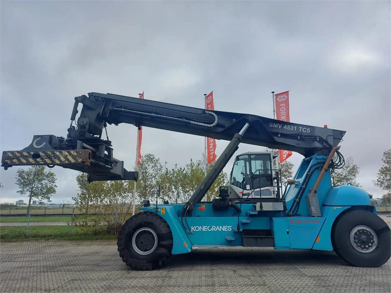 KONECRANES SMV 4531 TC5 - Reach stacker: picture 2 KONECRANES SMV 4531 TC5 - Reach stacker: picture 2