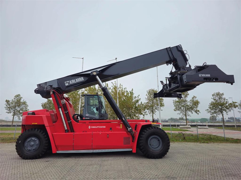 Kalmar DRG450-65S5 - Reach stacker: picture 1 Kalmar DRG450-65S5 - Reach stacker: picture 1