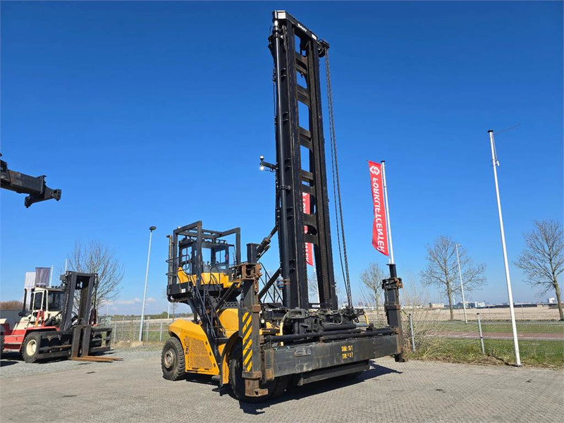 Sany SDCY100K7GC-T - Container handler: picture 3 Sany SDCY100K7GC-T - Container handler: picture 3