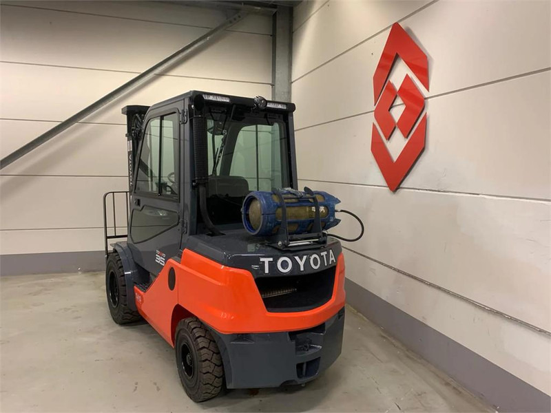 LPG forklift Toyota 02-8FGJF35: picture 6 LPG forklift Toyota 02-8FGJF35: picture 6