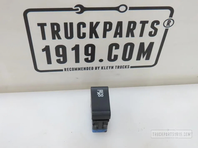 DAF 1832322 Schakelaar - Dashboard for Truck: picture 1 DAF 1832322 Schakelaar - Dashboard for Truck: picture 1