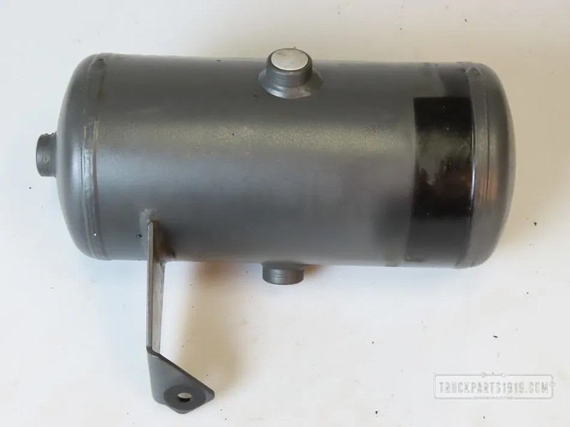 DAF 1956842 Luchttank 5.5L DAF - Brake parts for Truck: picture 1 DAF 1956842 Luchttank 5.5L DAF - Brake parts for Truck: picture 1