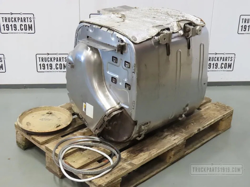 DAF 2300744 Katalysator DAF E6 Revisie - Catalytic converter for Truck: picture 1 DAF 2300744 Katalysator DAF E6 Revisie - Catalytic converter for Truck: picture 1