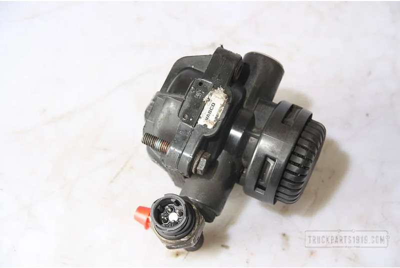 MAN 81.52116-6075 Relaisklep - Valve for Truck: picture 1 MAN 81.52116-6075 Relaisklep - Valve for Truck: picture 1