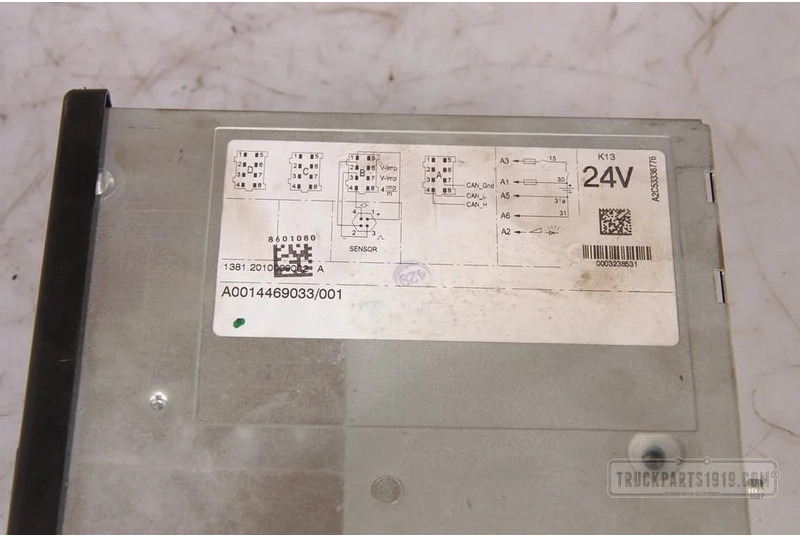 Mercedes-Benz Electrical System Tachograaf R2.0 MB MP4 - Tachograph for Truck: picture 2 Mercedes-Benz Electrical System Tachograaf R2.0 MB MP4 - Tachograph for Truck: picture 2