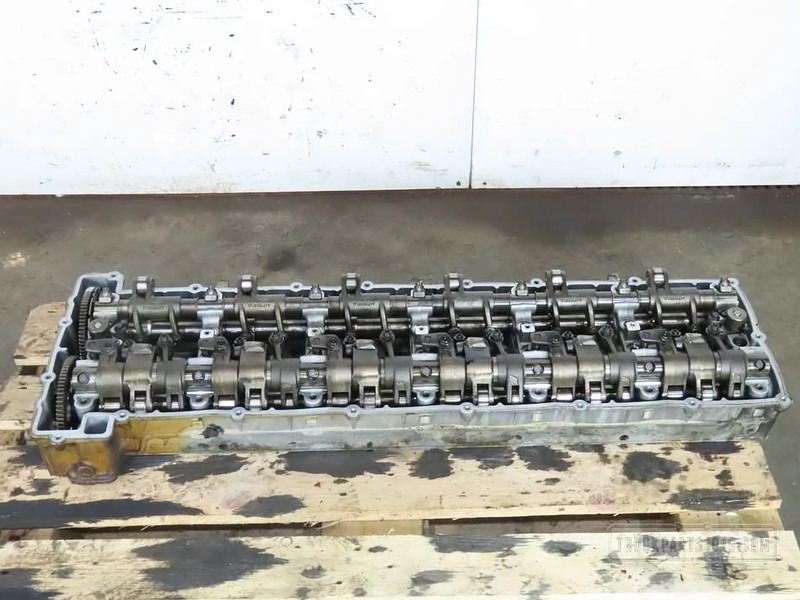 Mercedes-Benz Engines & Parts Nokkenashuis OM471 - Cylinder head for Truck: picture 2 Mercedes-Benz Engines & Parts Nokkenashuis OM471 - Cylinder head for Truck: picture 2