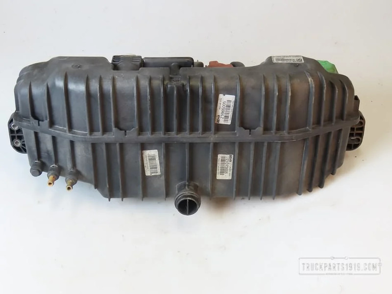Mercedes-Benz MB Cooling System Koelexpansievat MP4 - Expansion tank for Truck: picture 2 Mercedes-Benz MB Cooling System Koelexpansievat MP4 - Expansion tank for Truck: picture 2