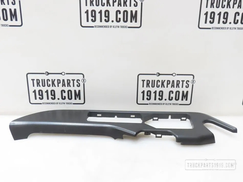 Scania 2239645 Deurpaneel Li. Scania - Door and parts for Truck: picture 1 Scania 2239645 Deurpaneel Li. Scania - Door and parts for Truck: picture 1