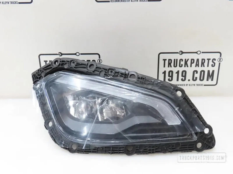 DAF 2272642 Lighting Skylight Re. XG - Spare parts for Truck: picture 1 DAF 2272642 Lighting Skylight Re. XG - Spare parts for Truck: picture 1