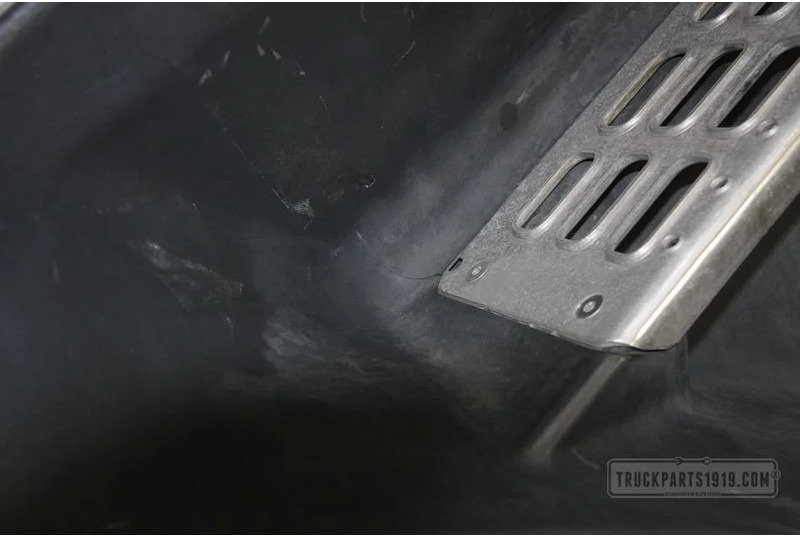 Volvo Body & Chassis Parts Instapbak Volvo FH RH. - Footstep for Truck: picture 3 Volvo Body & Chassis Parts Instapbak Volvo FH RH. - Footstep for Truck: picture 3