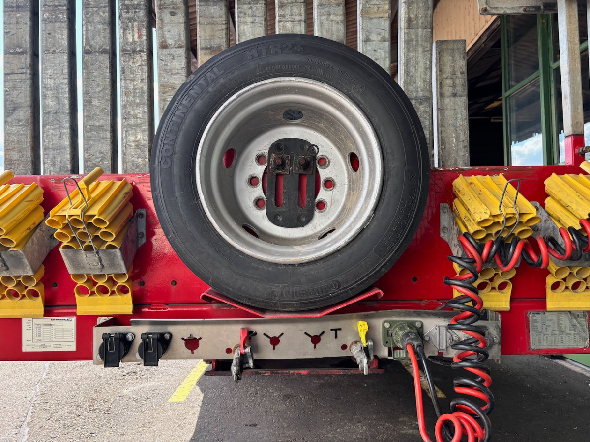 FAYMONVILLE STZ-4AX - Low loader semi-trailer: picture 4 FAYMONVILLE STZ-4AX - Low loader semi-trailer: picture 4