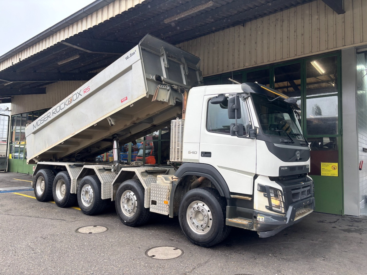 Tipper VOLVO FMX-540 10x4R: picture 14