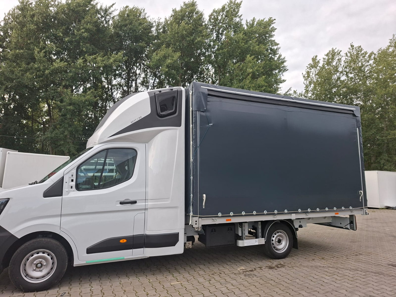 Renault Master 8PAL Double Cab - Curtain side van, Combi van: picture 3 Renault Master 8PAL Double Cab - Curtain side van, Combi van: picture 3