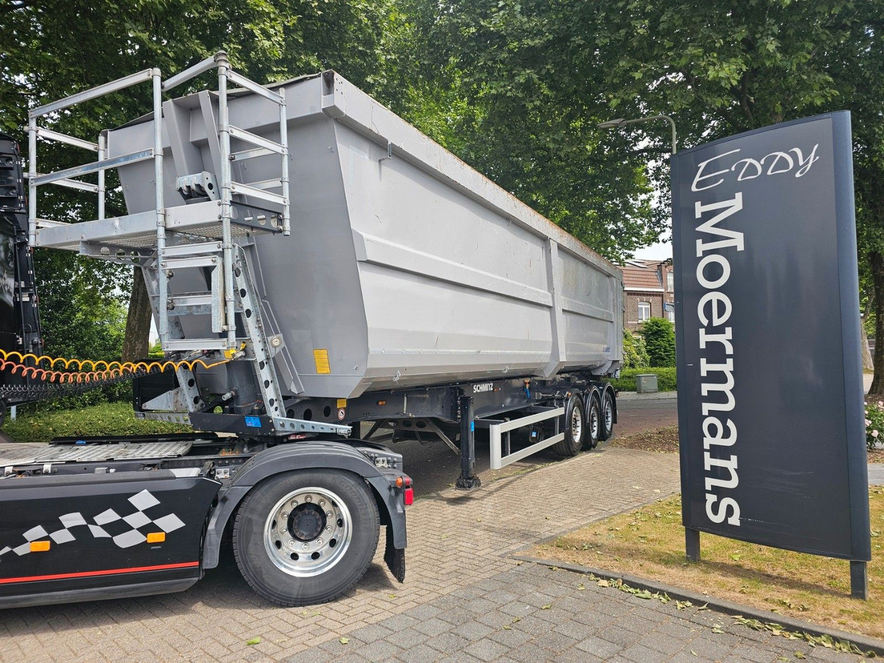 Schmitz Cargobull SGF*S3 Hardox Mude 55 m3 - Tipper semi-trailer: picture 1 Schmitz Cargobull SGF*S3 Hardox Mude 55 m3 - Tipper semi-trailer: picture 1