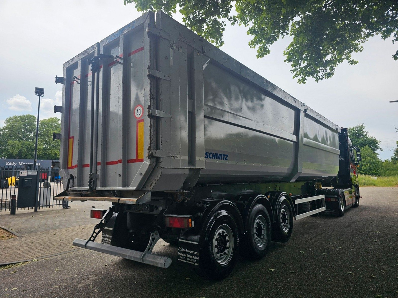 Schmitz Cargobull SGF*S3 Hardox Mude 55 m3 - Tipper semi-trailer: picture 5 Schmitz Cargobull SGF*S3 Hardox Mude 55 m3 - Tipper semi-trailer: picture 5