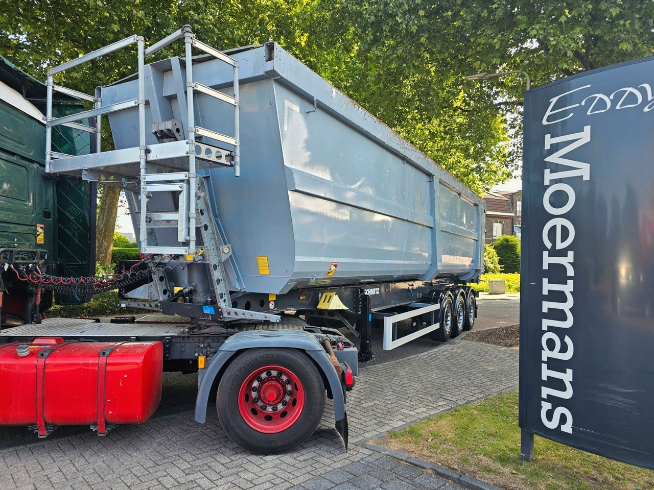 Schmitz Cargobull SGF*S3 Hardox Mude 55 m3 - Tipper semi-trailer: picture 1 Schmitz Cargobull SGF*S3 Hardox Mude 55 m3 - Tipper semi-trailer: picture 1