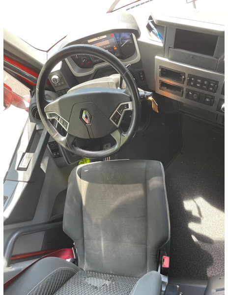 Tractor unit Renault T: picture 14