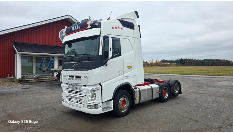 Volvo RESERVED RESERVED - Tractor unit: picture 2 Volvo RESERVED RESERVED - Tractor unit: picture 2