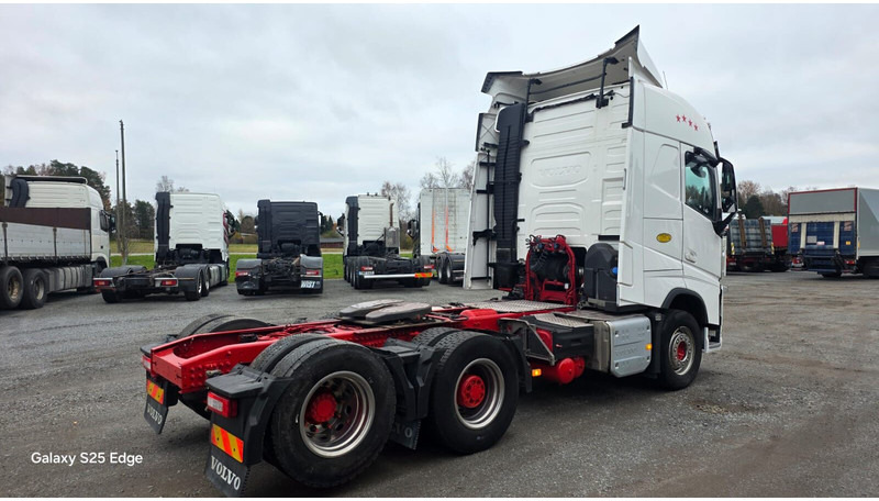 Volvo RESERVED RESERVED - Tractor unit: picture 4 Volvo RESERVED RESERVED - Tractor unit: picture 4