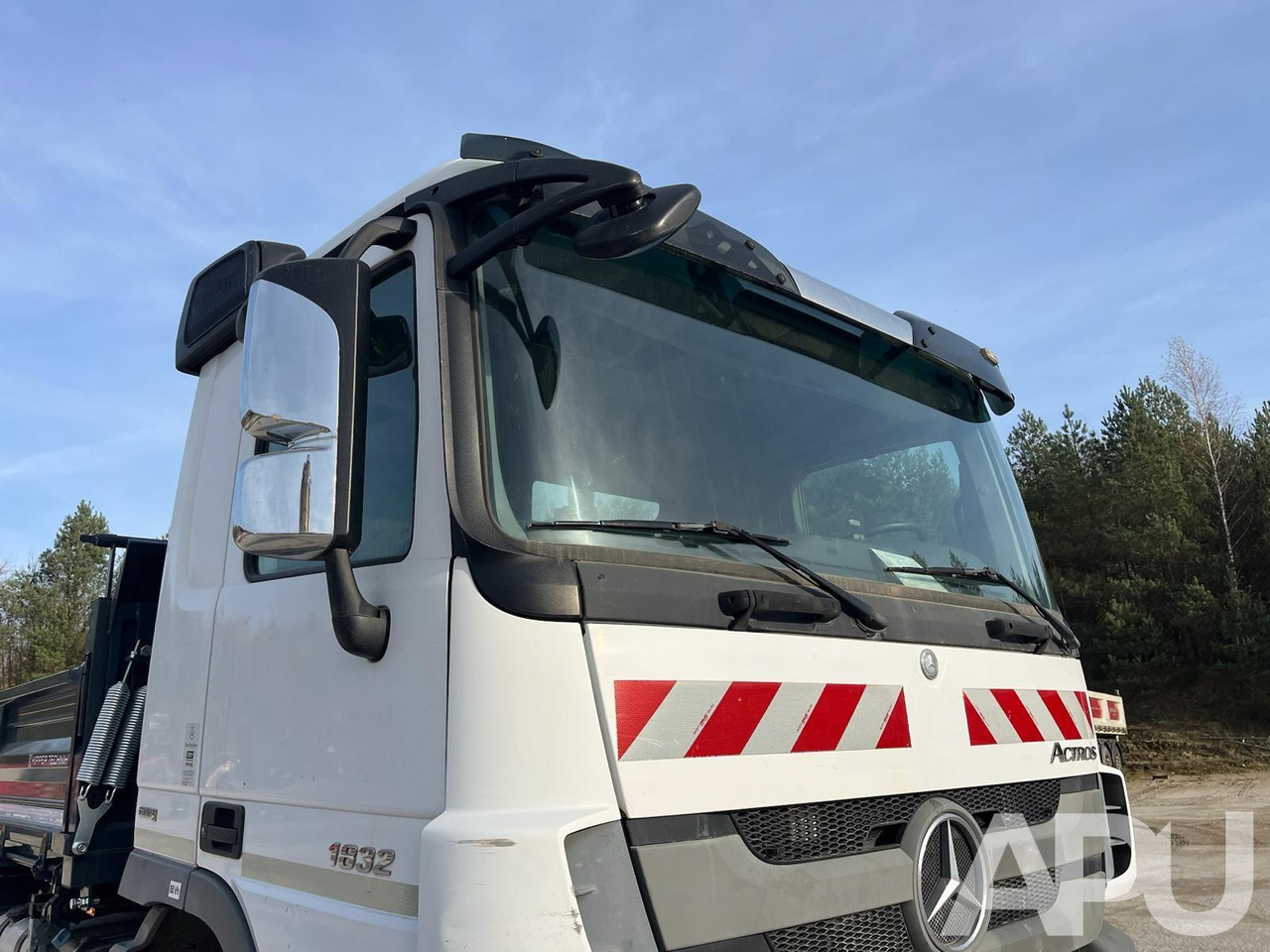 Tipper Mercedes-Benz Actros 1832: picture 11 Tipper Mercedes-Benz Actros 1832: picture 11