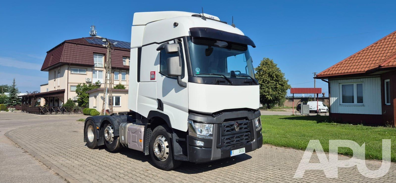 Tractor unit Renault T480: picture 8 Tractor unit Renault T480: picture 8