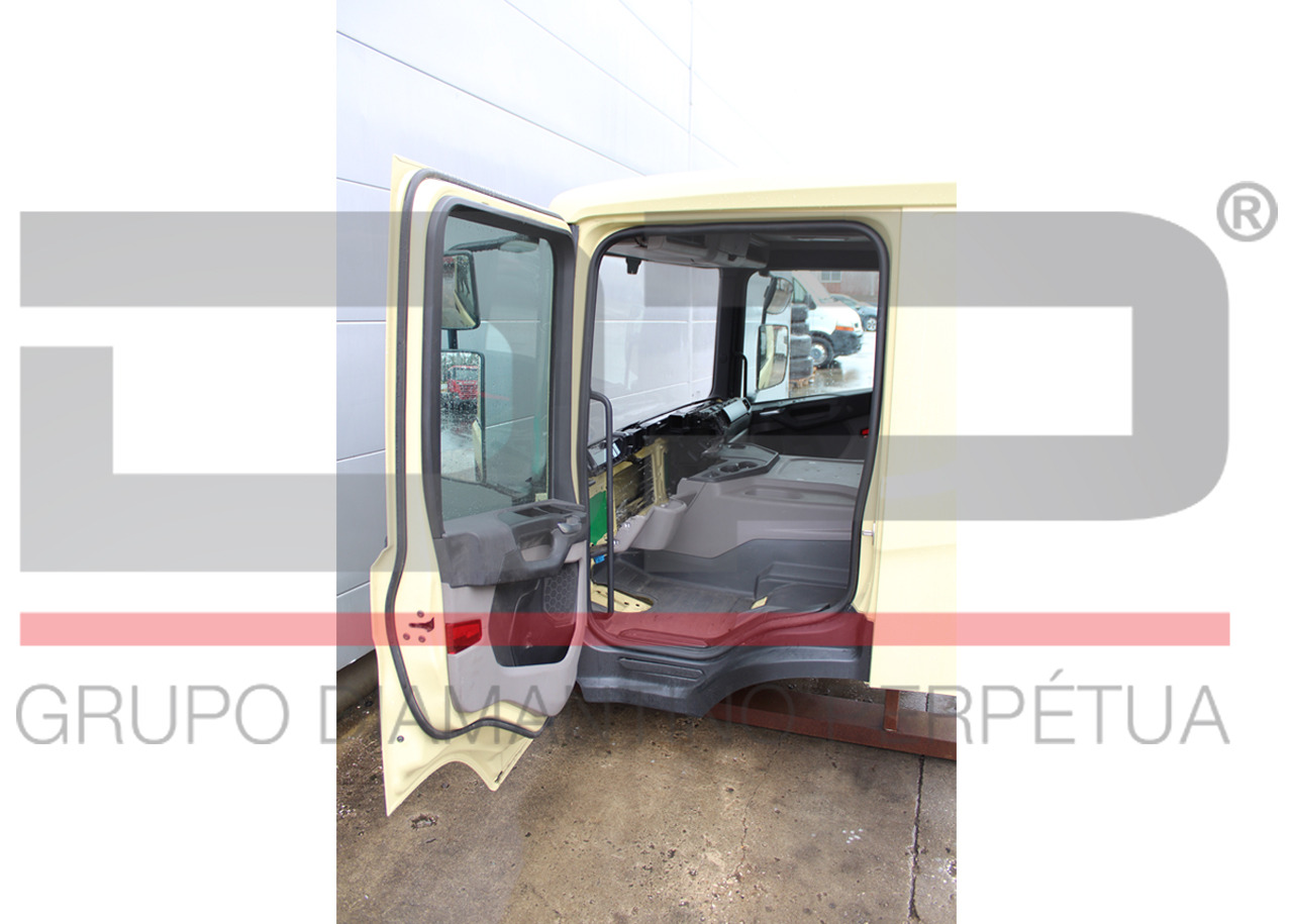 Scania Cabine incompleta CP17 teto baixo S/LPGRS - Cab for Truck: picture 4 Scania Cabine incompleta CP17 teto baixo S/LPGRS - Cab for Truck: picture 4