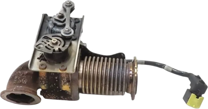 DAF EGR REGELKLEP used 2162360 + deposit 2256370U - EGR cooler for Truck: picture 1 DAF EGR REGELKLEP used 2162360 + deposit 2256370U - EGR cooler for Truck: picture 1