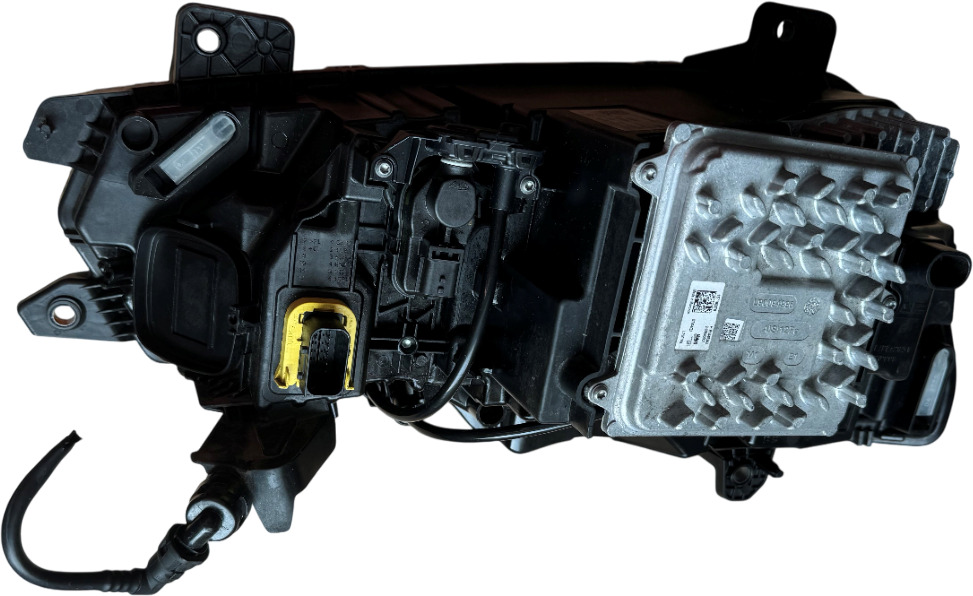 DAF XD XF XG LED KOPLAMP RRV RECHTS GEBRUIKT 2188971U - Headlight for Truck: picture 3 DAF XD XF XG LED KOPLAMP RRV RECHTS GEBRUIKT 2188971U - Headlight for Truck: picture 3