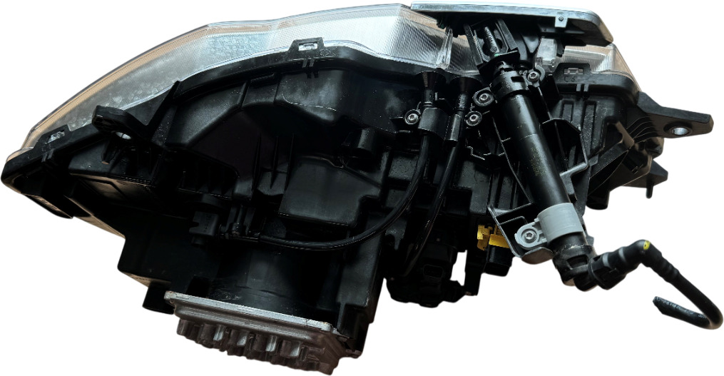 DAF XD XF XG LED KOPLAMP RRV RECHTS GEBRUIKT 2188971U - Headlight for Truck: picture 4 DAF XD XF XG LED KOPLAMP RRV RECHTS GEBRUIKT 2188971U - Headlight for Truck: picture 4