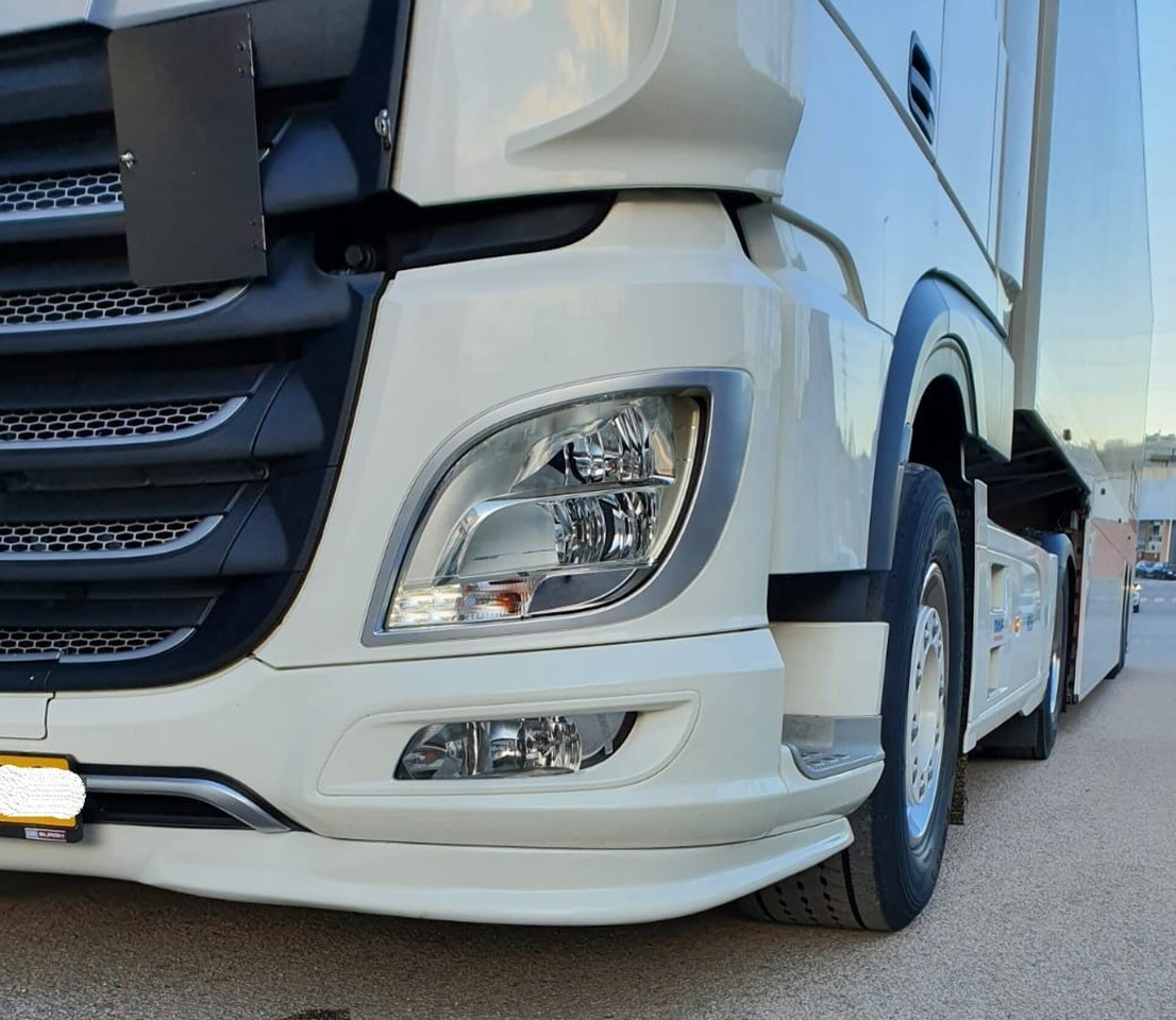 DAF XF 106 ONDER BUMPER SPOILER KLEUR H3279 000049b - Bumper for Truck: picture 2 DAF XF 106 ONDER BUMPER SPOILER KLEUR H3279 000049b - Bumper for Truck: picture 2
