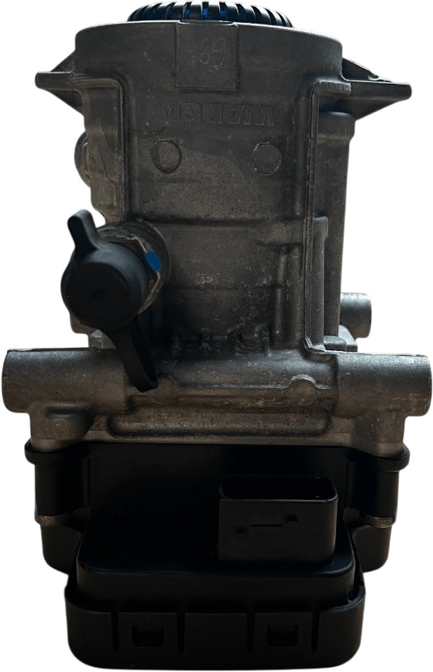 DAF XG ELECTRO PNEUPNEUMATIC HANDBRAKE TRACTOR USED FROM TEST TRUCK + DEPOSIT 4804003000U - Brake valve for Truck: picture 3 DAF XG ELECTRO PNEUPNEUMATIC HANDBRAKE TRACTOR USED FROM TEST TRUCK + DEPOSIT 4804003000U - Brake valve for Truck: picture 3