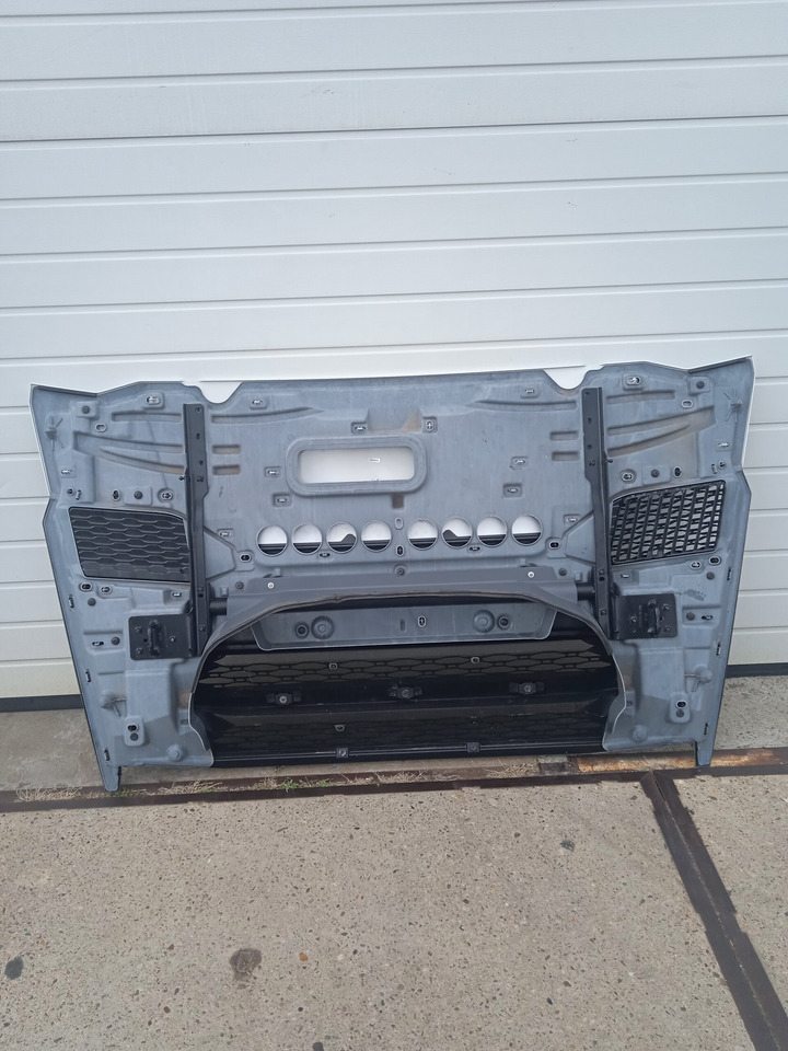 DAF XG, XG+, COMPLETE BOVEN GRILLE | GEBRUIKT | 000238 - Grill for Truck: picture 3 DAF XG, XG+, COMPLETE BOVEN GRILLE | GEBRUIKT | 000238 - Grill for Truck: picture 3