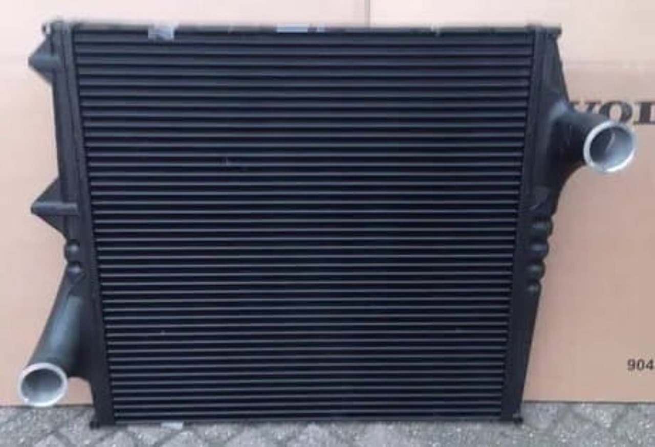Volvo FH12 INTERCOOLER Nieuw 1675428 3183920 8112563 - Intercooler for Truck: picture 1 Volvo FH12 INTERCOOLER Nieuw 1675428 3183920 8112563 - Intercooler for Truck: picture 1