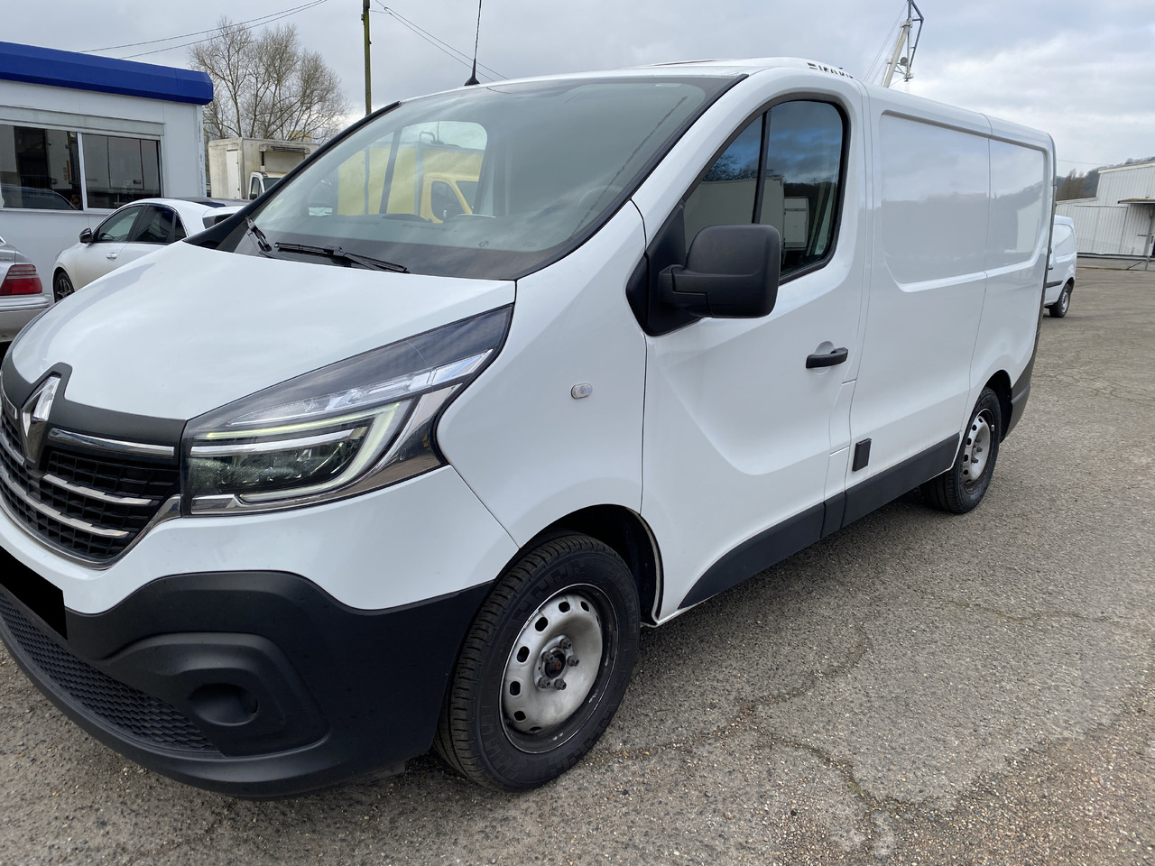 RENAULT TRAFIC FRIGORIFIQUE PORTE LATERALE - Refrigerated van: picture 1 RENAULT TRAFIC FRIGORIFIQUE PORTE LATERALE - Refrigerated van: picture 1