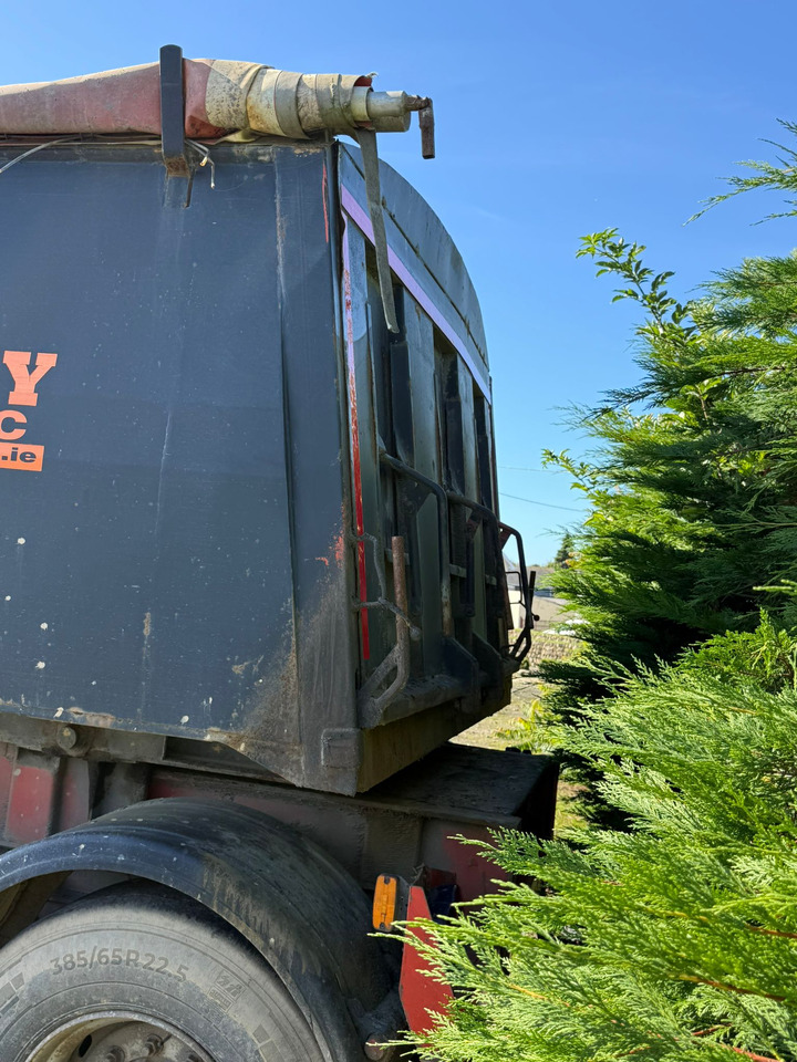 2004 Dennison Tri-axle Bulk Tipping Trailer - Tipper semi-trailer: picture 4 2004 Dennison Tri-axle Bulk Tipping Trailer - Tipper semi-trailer: picture 4