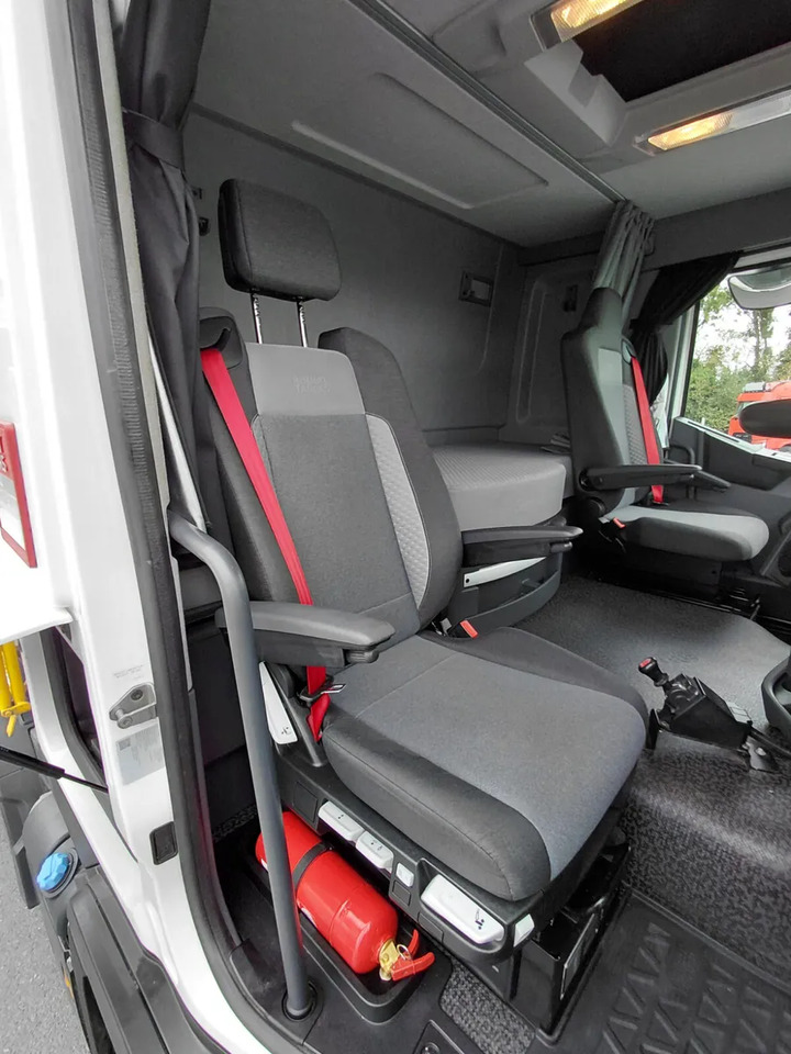 Tipper 2023 Renault C440 Tar Spec 10X4 Tipper: picture 24
