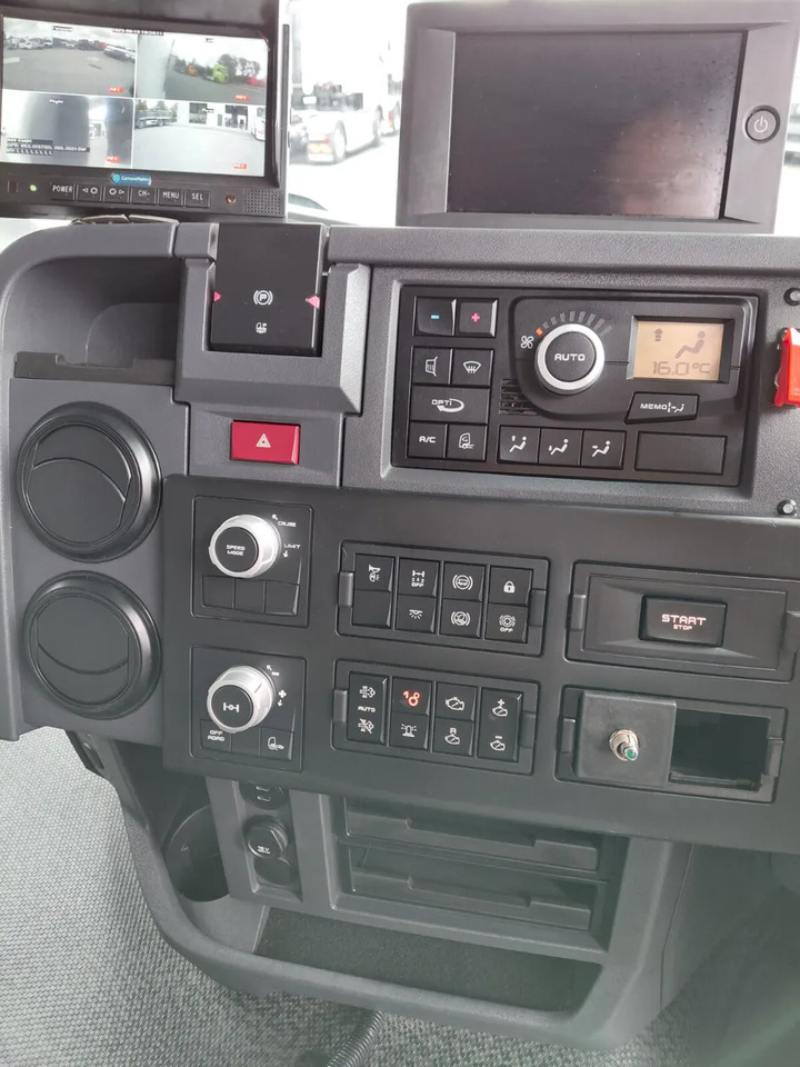Tipper 2023 Renault C440 Tar Spec 10X4 Tipper: picture 18