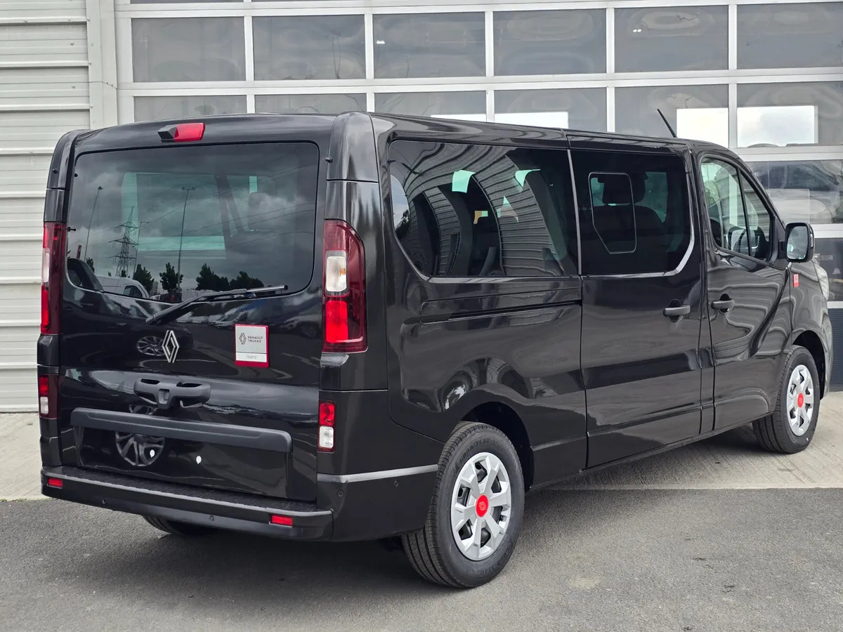 2025 Renault Trafic Combi 170BHP Auto - Combi van: picture 5 2025 Renault Trafic Combi 170BHP Auto - Combi van: picture 5