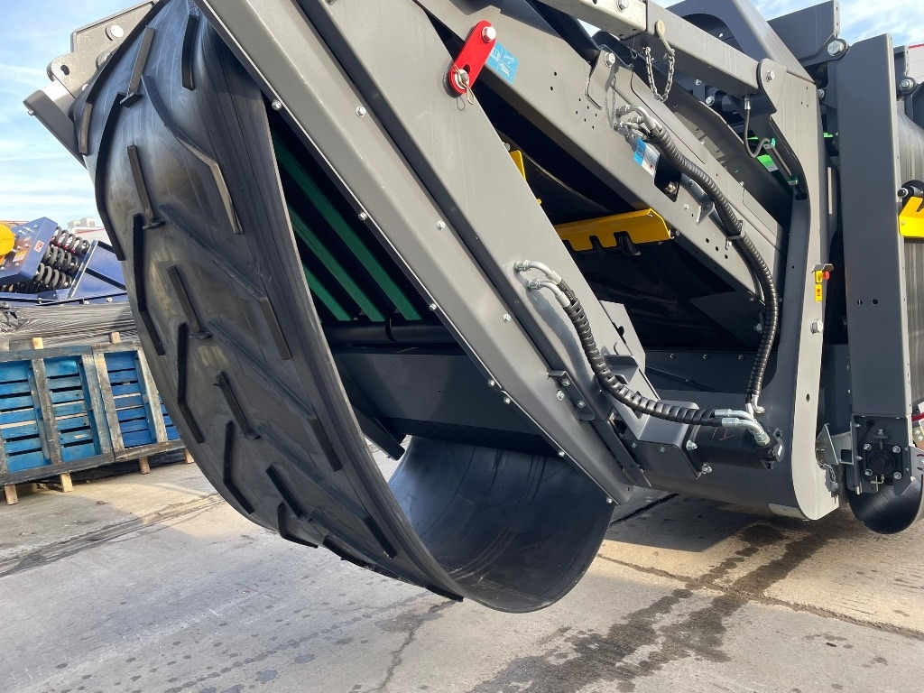 McCloskey R155 - Screener: picture 2 McCloskey R155 - Screener: picture 2