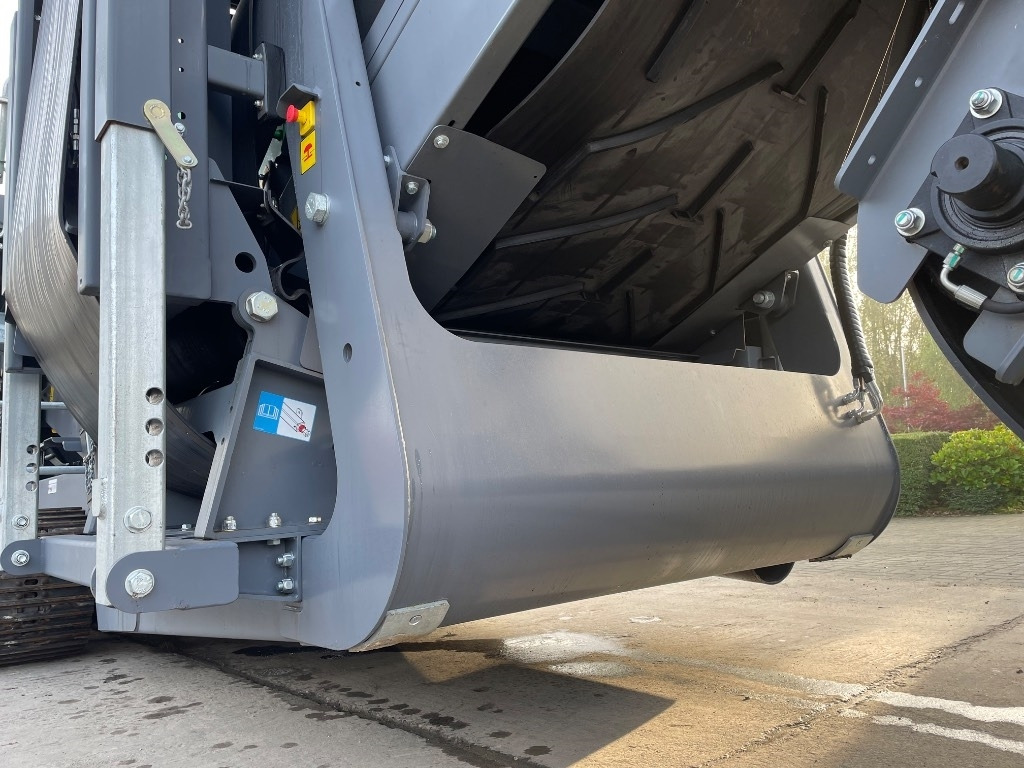 McCloskey R155 - Screener: picture 3 McCloskey R155 - Screener: picture 3