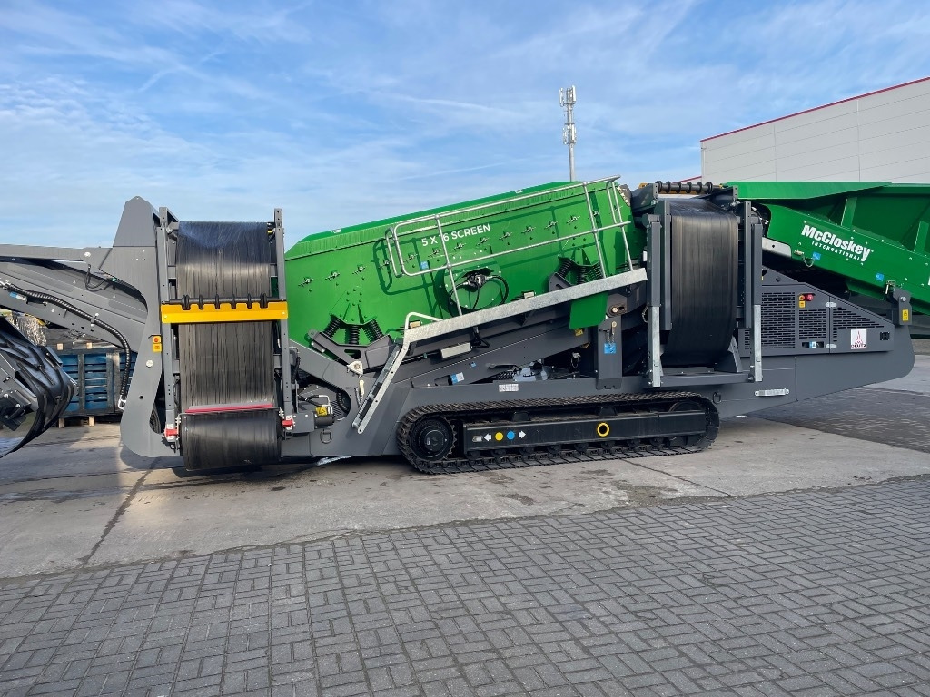 McCloskey R155 - Screener: picture 1 McCloskey R155 - Screener: picture 1