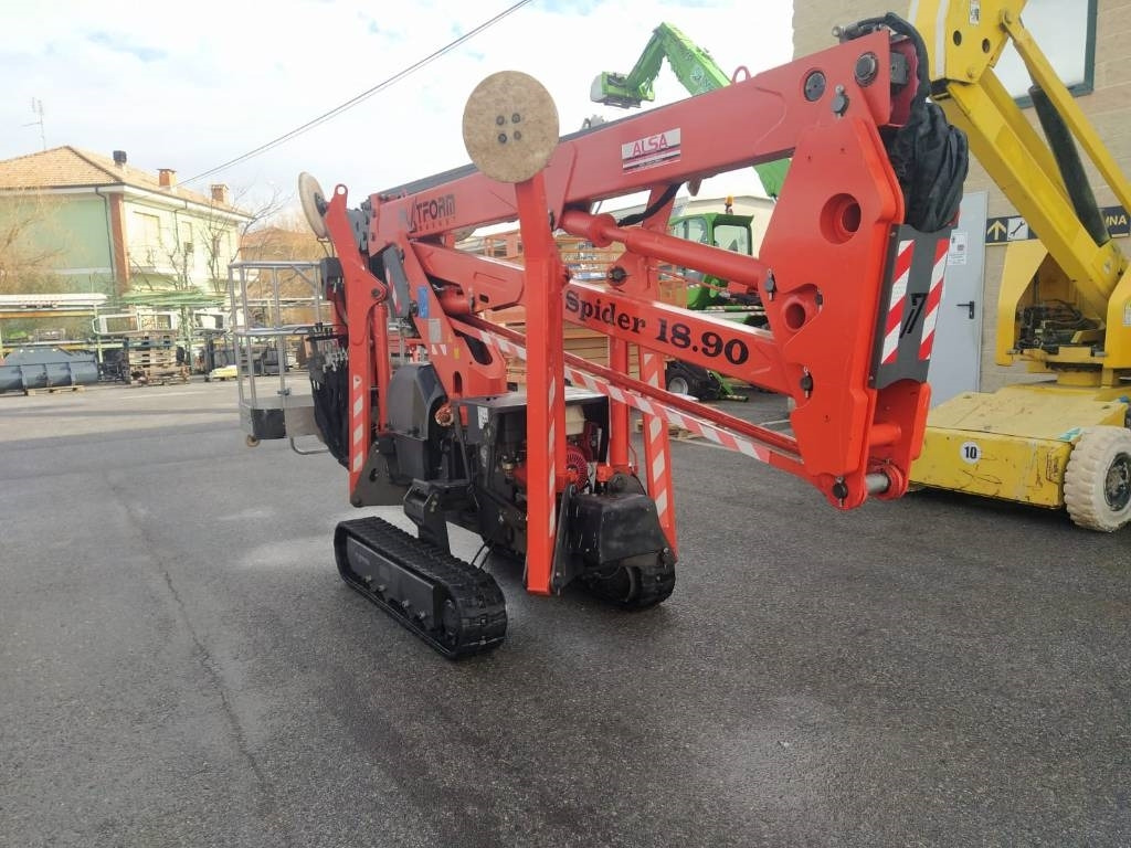 Platform Basket 18.90 - Aerial platform: picture 2 Platform Basket 18.90 - Aerial platform: picture 2