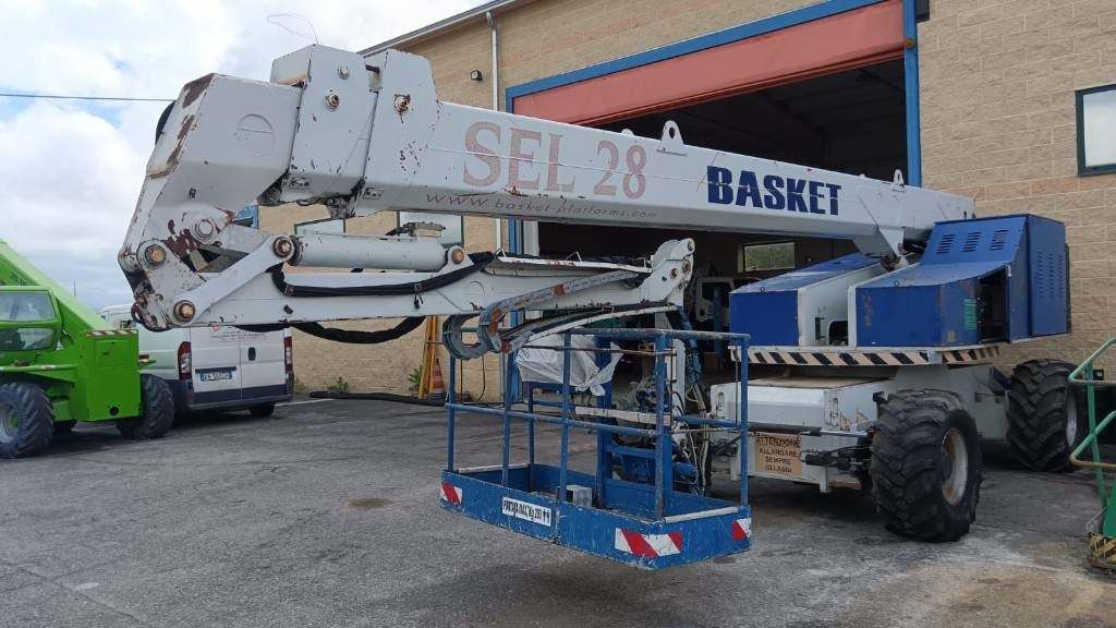 Basket SEL 28 - Telescopic boom: picture 1 Basket SEL 28 - Telescopic boom: picture 1