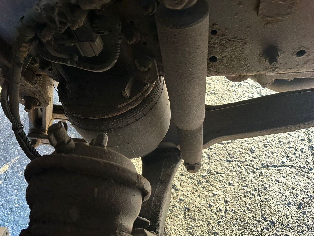 Refrigerator truck Renault Magnum 500: picture 8