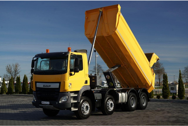 DAF CF 85.410 / 8x4 / WYWROTKA TYLNOZSYPOWA / HYDROKLAPA / OPONY 1 - Tipper: picture 3 DAF CF 85.410 / 8x4 / WYWROTKA TYLNOZSYPOWA / HYDROKLAPA / OPONY 1 - Tipper: picture 3